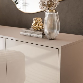 Dreitürige Kommode SANAYI in Kaschmir Hochglanz