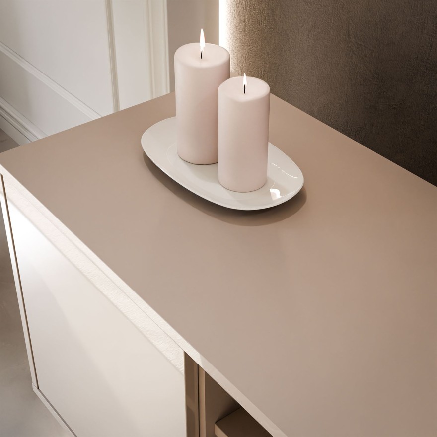 SANAYI TV-Schrank auf hohen Füßen in Kaschmir Hochglanz