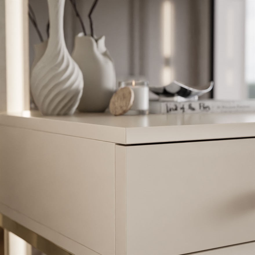 Konsole BLANCO GLAMOUR Kaschmir auf goldenem verchromtem Gestell