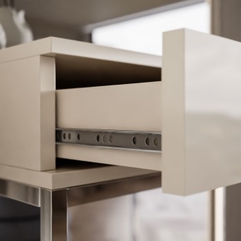 BLANCO GLAMOUR Konsole in Kaschmir auf verchromtem Gestell