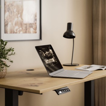 Verstellbarer Schreibtisch SPACE auf Metallbeinen