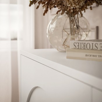 TV-Schrank ARIADNA mit drei Türen