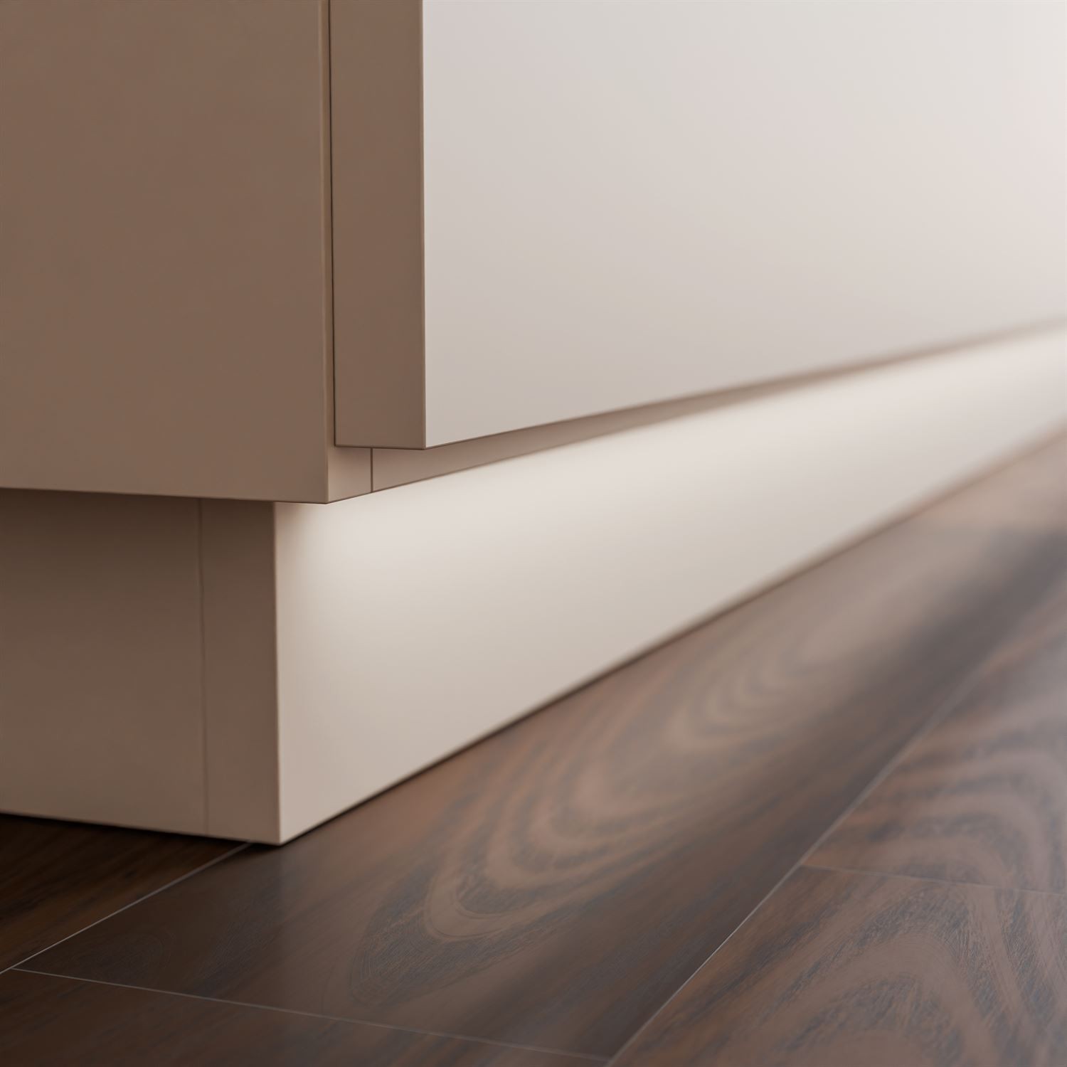 Kommode LINA KASCHMIR 1D4S mit LED-Beleuchtung auf Sockel