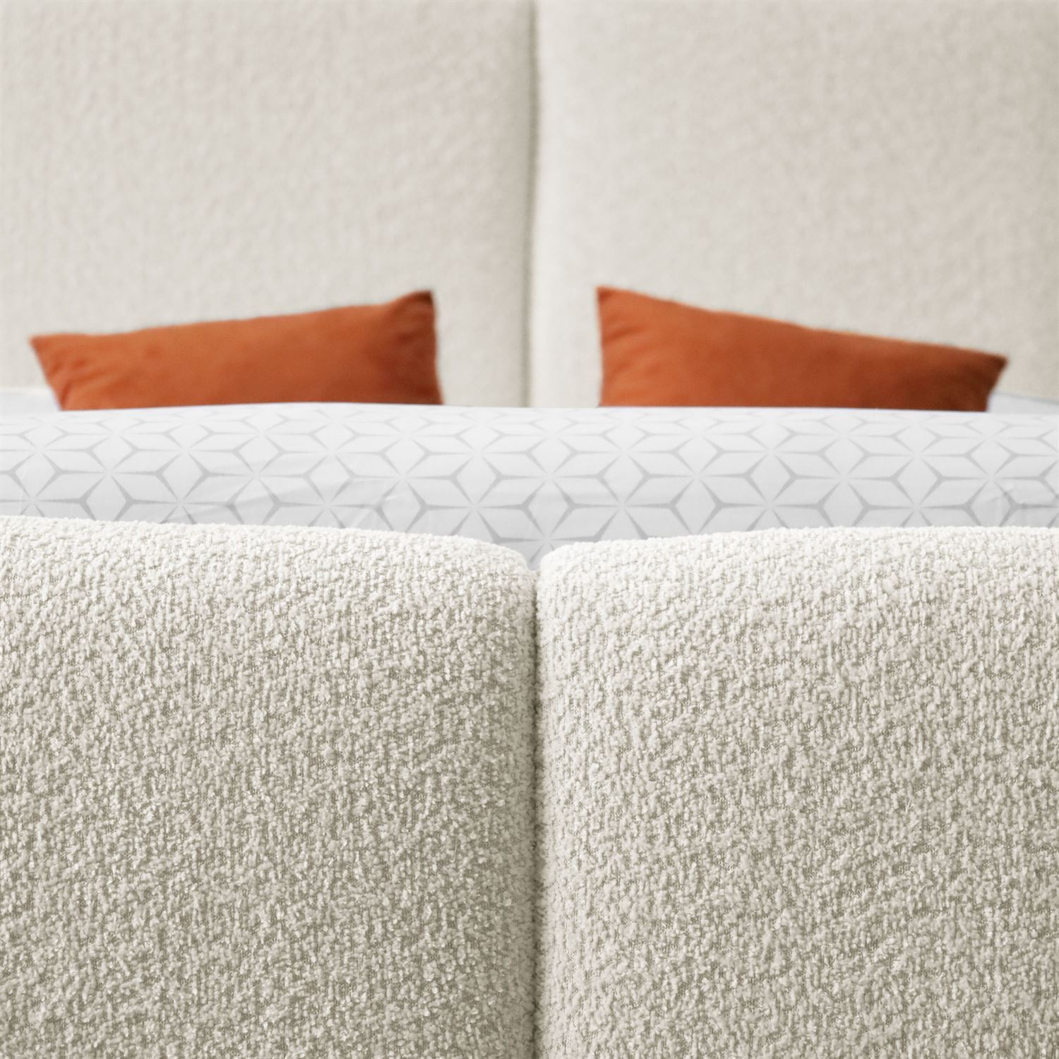 Polsterbett ELENA mit Bettkasten