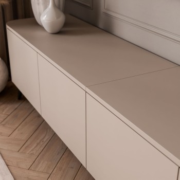 TV-Schrank CELESTE PUSH OPEN mit Beleuchtung auf Füßen