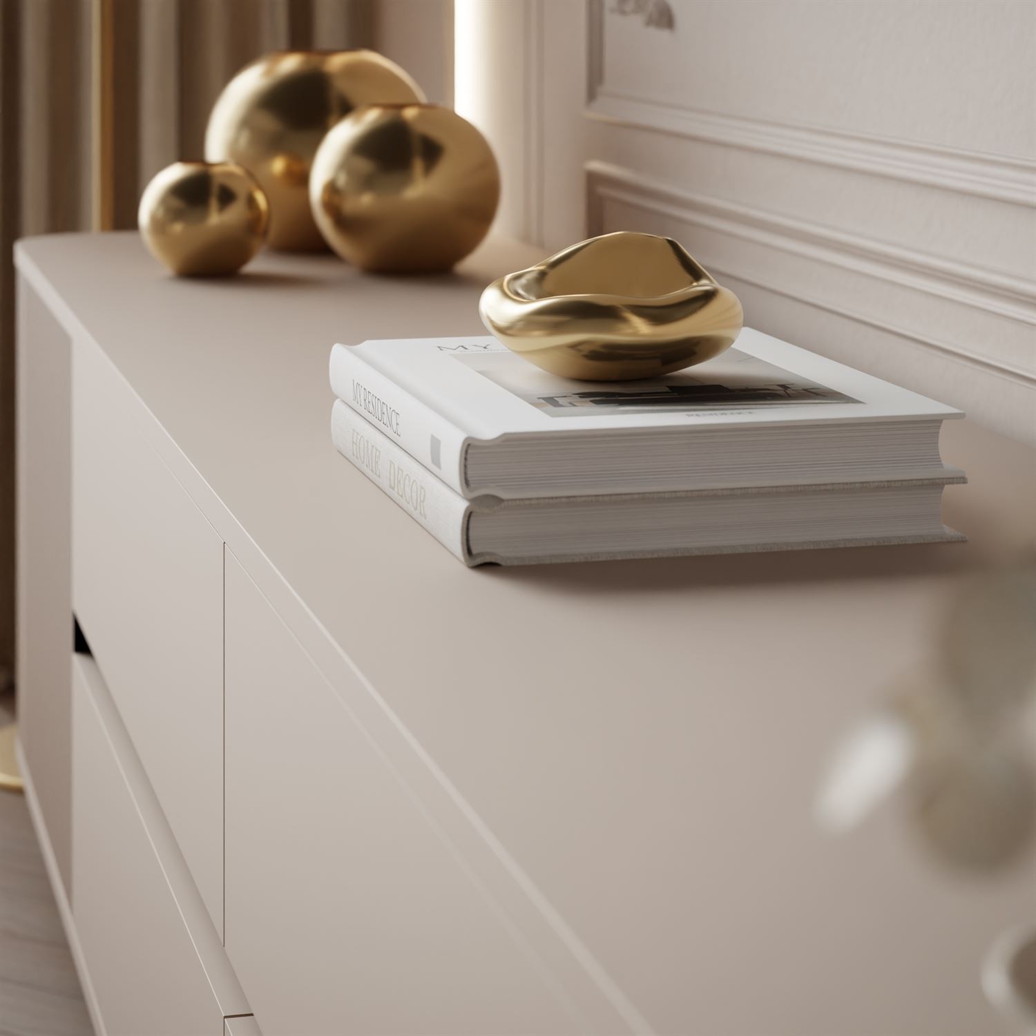 Kommode MIRAGE GOLD 2D3S mit geriffelten Seitenwänden und goldenen Details