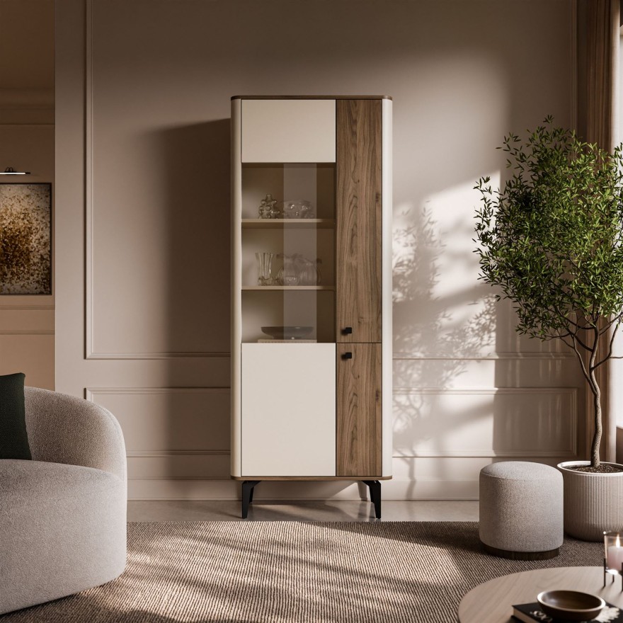 Vitrine MOCHA mit Glasfront und LED-Beleuchtung.