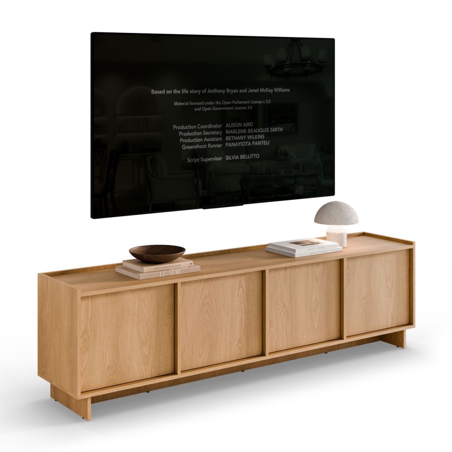 TV-Lowboard YUKI 195 cm 4D in Karamelleiche im Japandi-Stil
